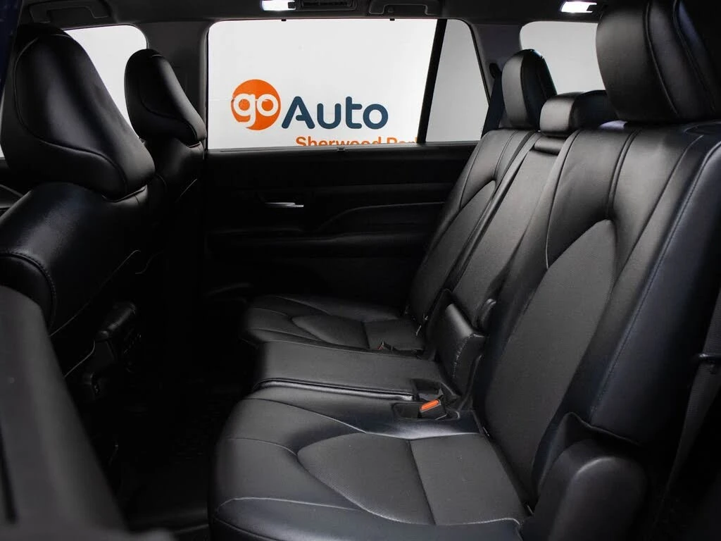 Toyota Grand Highlander XLE* AWD* КОЖА* ПОДГРЕВ* КАМЕРА* , снимка 12 - Автомобили и джипове - 55562161