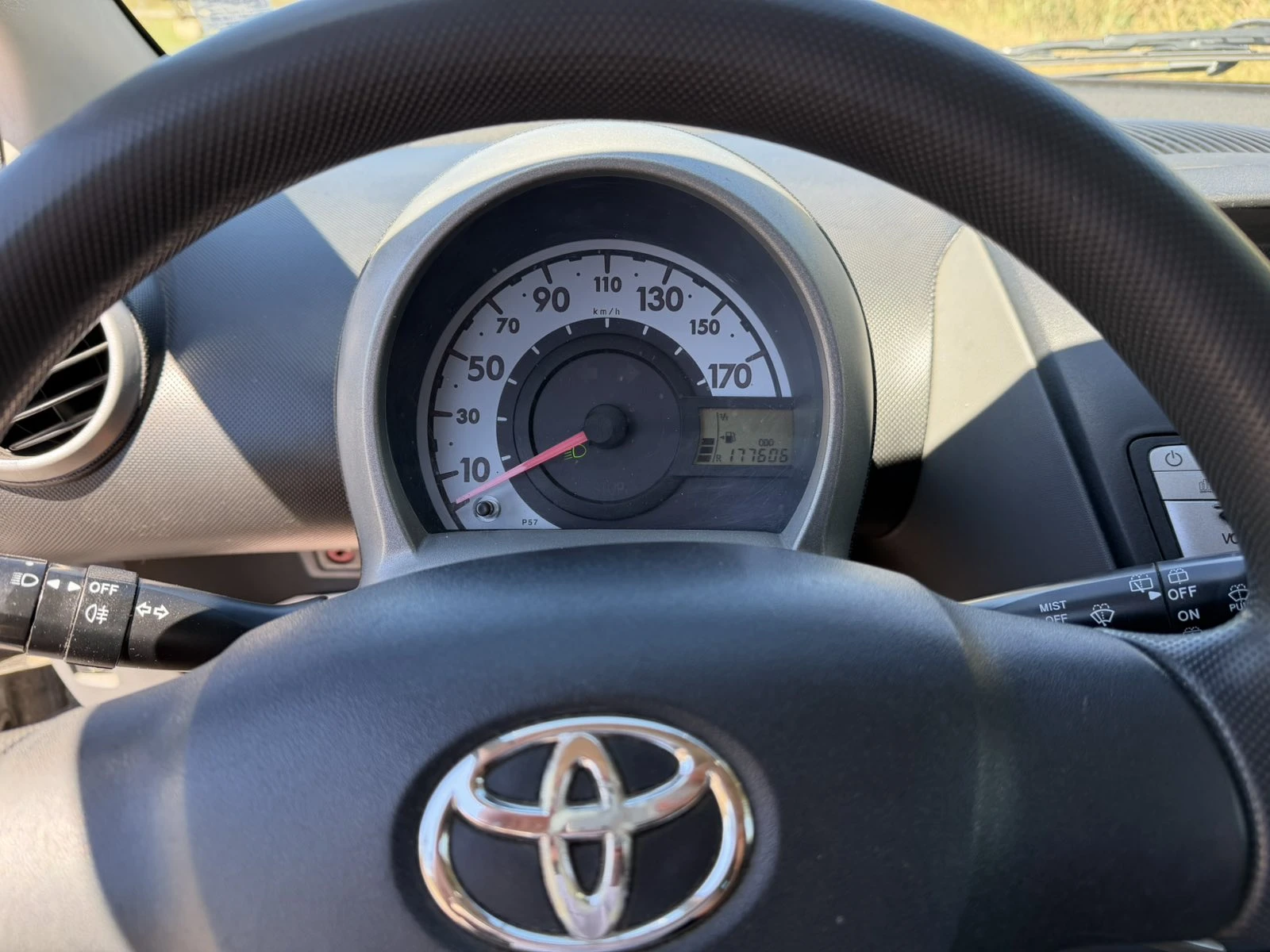 Toyota Aygo, снимка 9 - Автомобили и джипове - 55777108