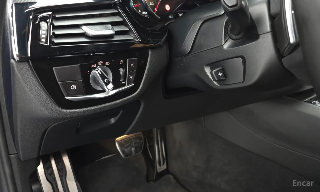 BMW M5 Carbon Fiber* Bowers & Wilkins* , снимка 16 - Автомобили и джипове - 55904610