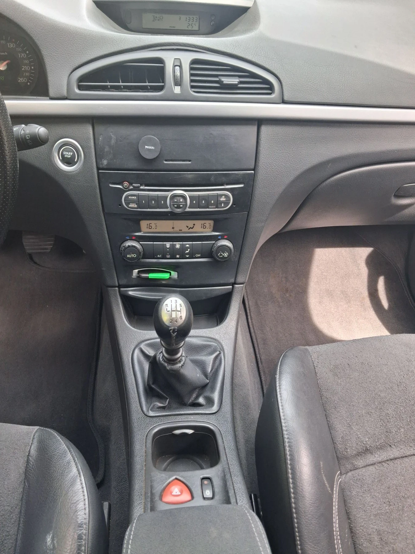 Renault Laguna 2.0DCI 150кс MR9 6ск EURO 4 Slovenia 187.109км, снимка 9 - Автомобили и джипове - 56082907