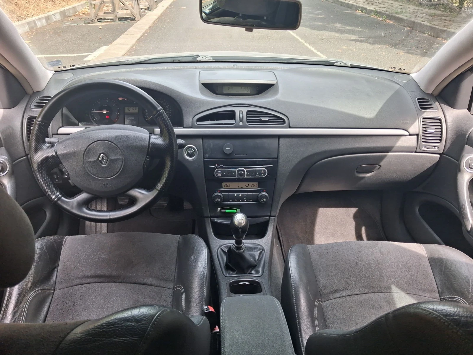 Renault Laguna 2.0DCI 150кс MR9 6ск EURO 4 Slovenia 187.109км, снимка 5 - Автомобили и джипове - 56082907