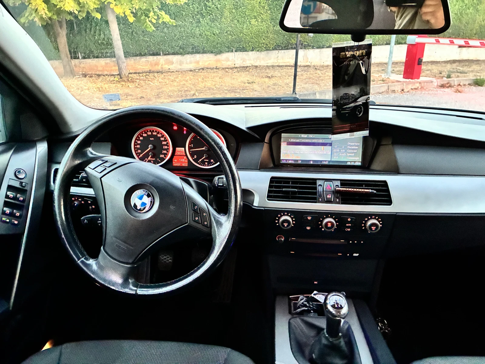 BMW 525 2.5 Реални км, снимка 12 - Автомобили и джипове - 56349782