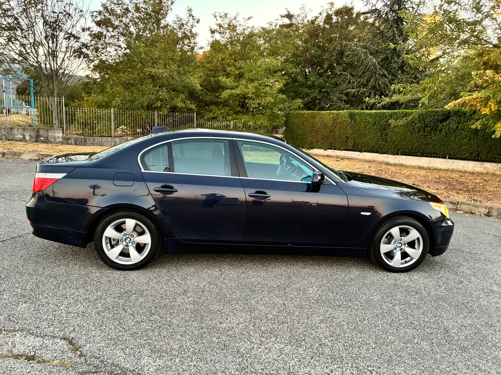 BMW 525 2.5 Реални км, снимка 4 - Автомобили и джипове - 56349782
