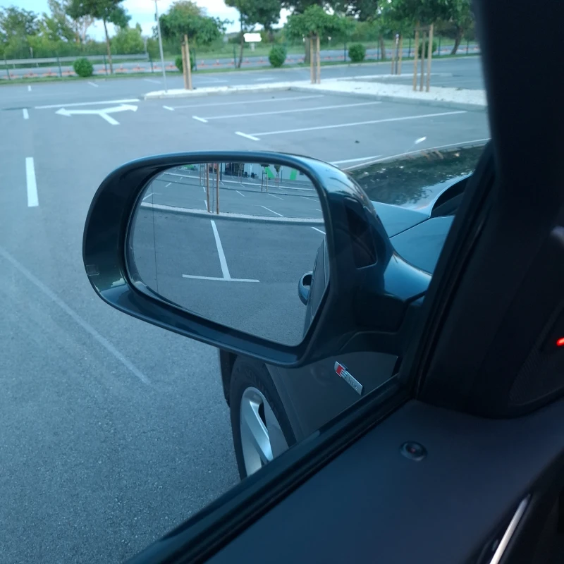 Audi Q3 184 ps 3xS-line 2xBlack Edition, снимка 10 - Автомобили и джипове - 51685191