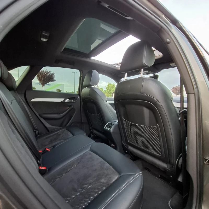 Audi Q3 184 ps 3xS-line 2xBlack Edition, снимка 12 - Автомобили и джипове - 51685191