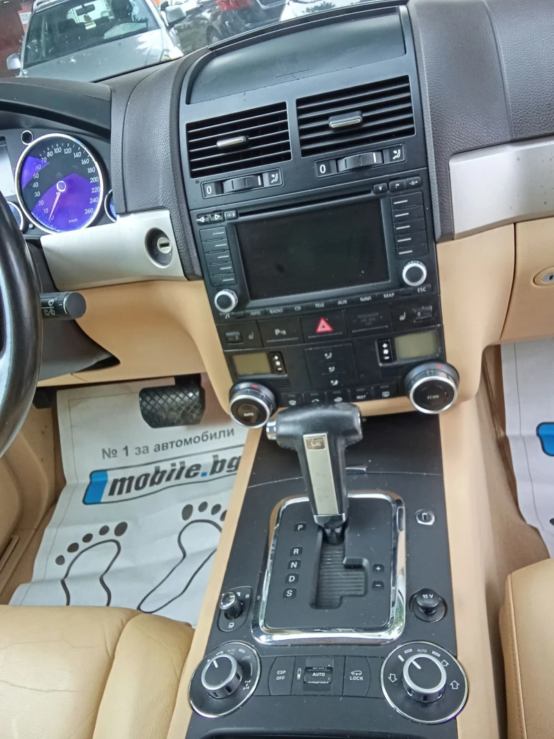VW Touareg 3.0 TDI-224k.c.-V6, снимка 15 - Автомобили и джипове - 50978157