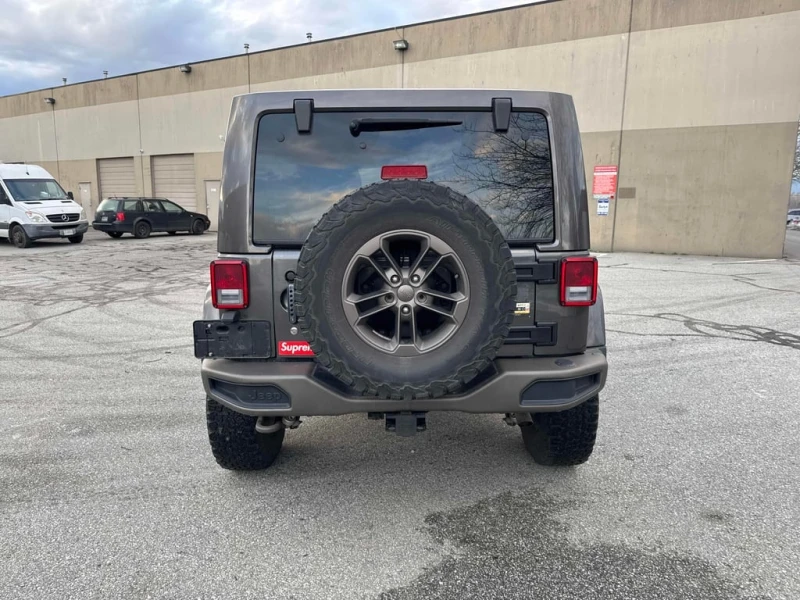 Jeep Wrangler * 75th Anniversary * ПОДГРЕВ * ОТ ПРЕДСТАВИТЕЛСТВО, снимка 4 - Автомобили и джипове - 53418479