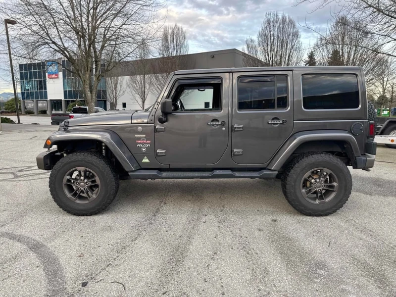 Jeep Wrangler * 75th Anniversary * ПОДГРЕВ * ОТ ПРЕДСТАВИТЕЛСТВО, снимка 3 - Автомобили и джипове - 53418479