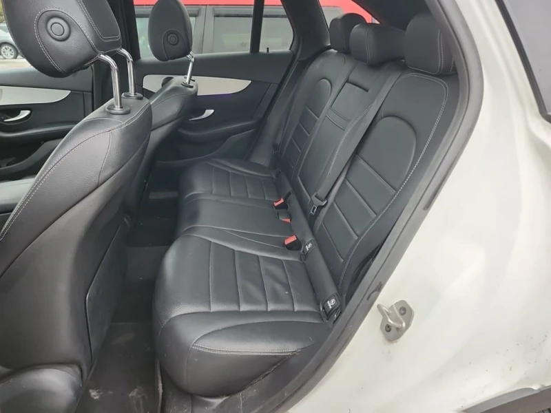 Mercedes-Benz GLC * 300 * CARFAX * БЕЗ ПЪРВОНАЧАЛНА ВНОСКА, снимка 12 - Автомобили и джипове - 53445711