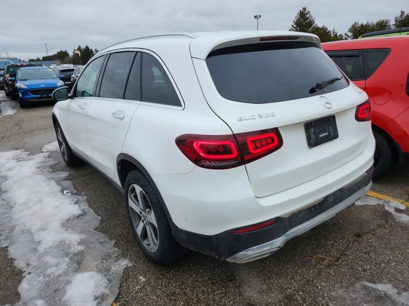 Mercedes-Benz GLC * 300 * CARFAX * БЕЗ ПЪРВОНАЧАЛНА ВНОСКА, снимка 4 - Автомобили и джипове - 53445711