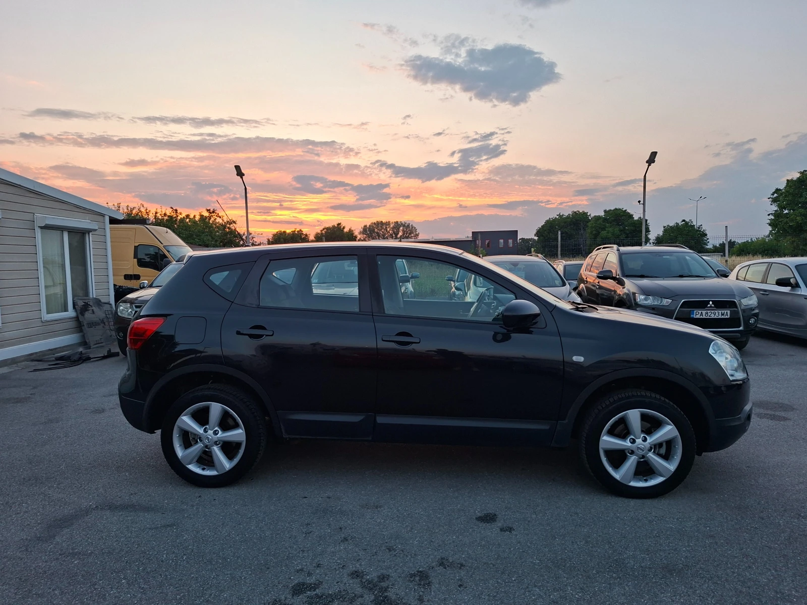 Nissan Qashqai 1.5DCI ТОП СЪСТОЯНИЕ - изображение 2
