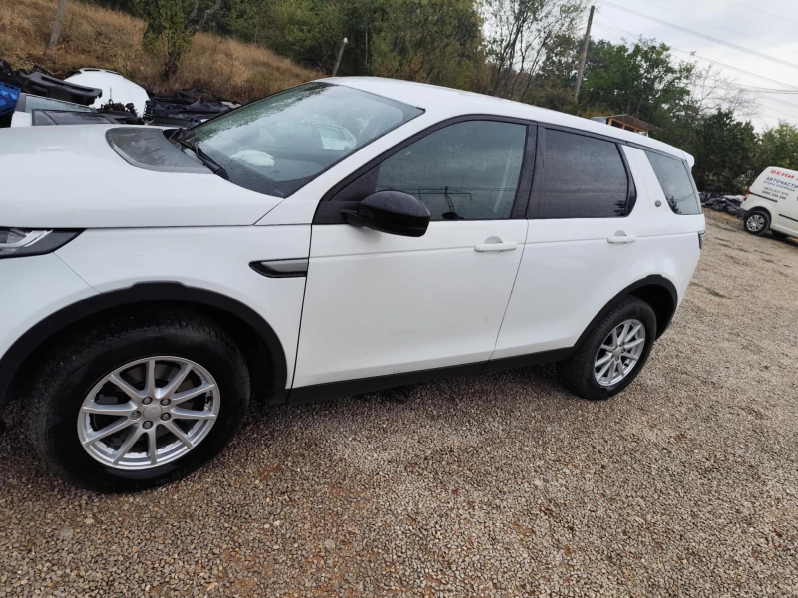 Land Rover Discovery 2.0 - изображение 6