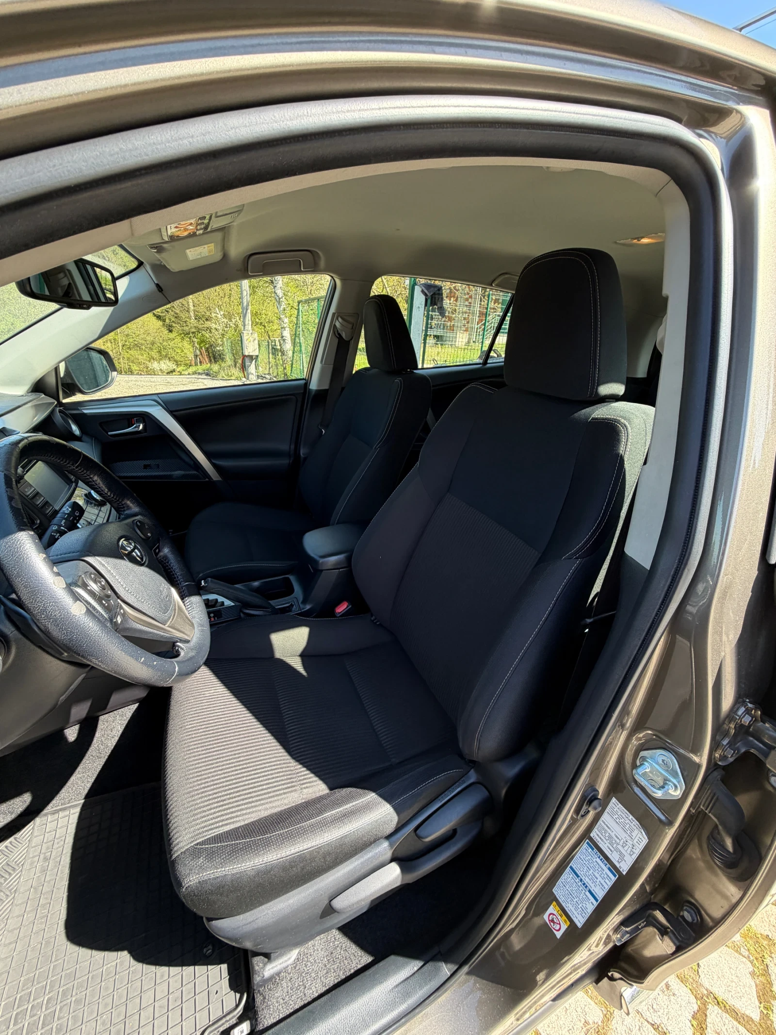 Toyota Rav4 Automatic 2014   Първи собственик | Реални км | , снимка 10 - Автомобили и джипове - 54312069