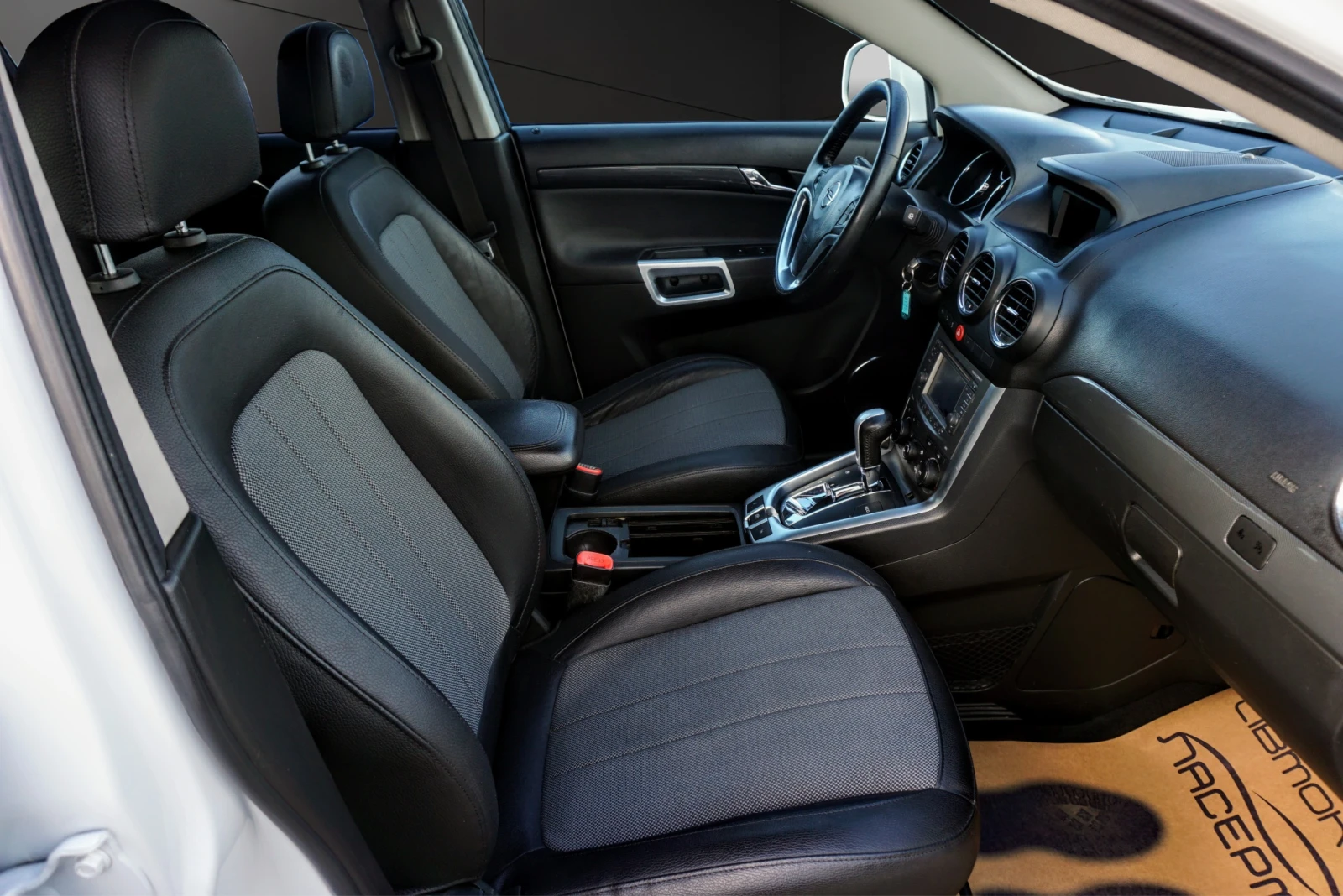 Opel Antara 2.2CDTI AUT COSMO PLUS, снимка 14 - Автомобили и джипове - 54458505