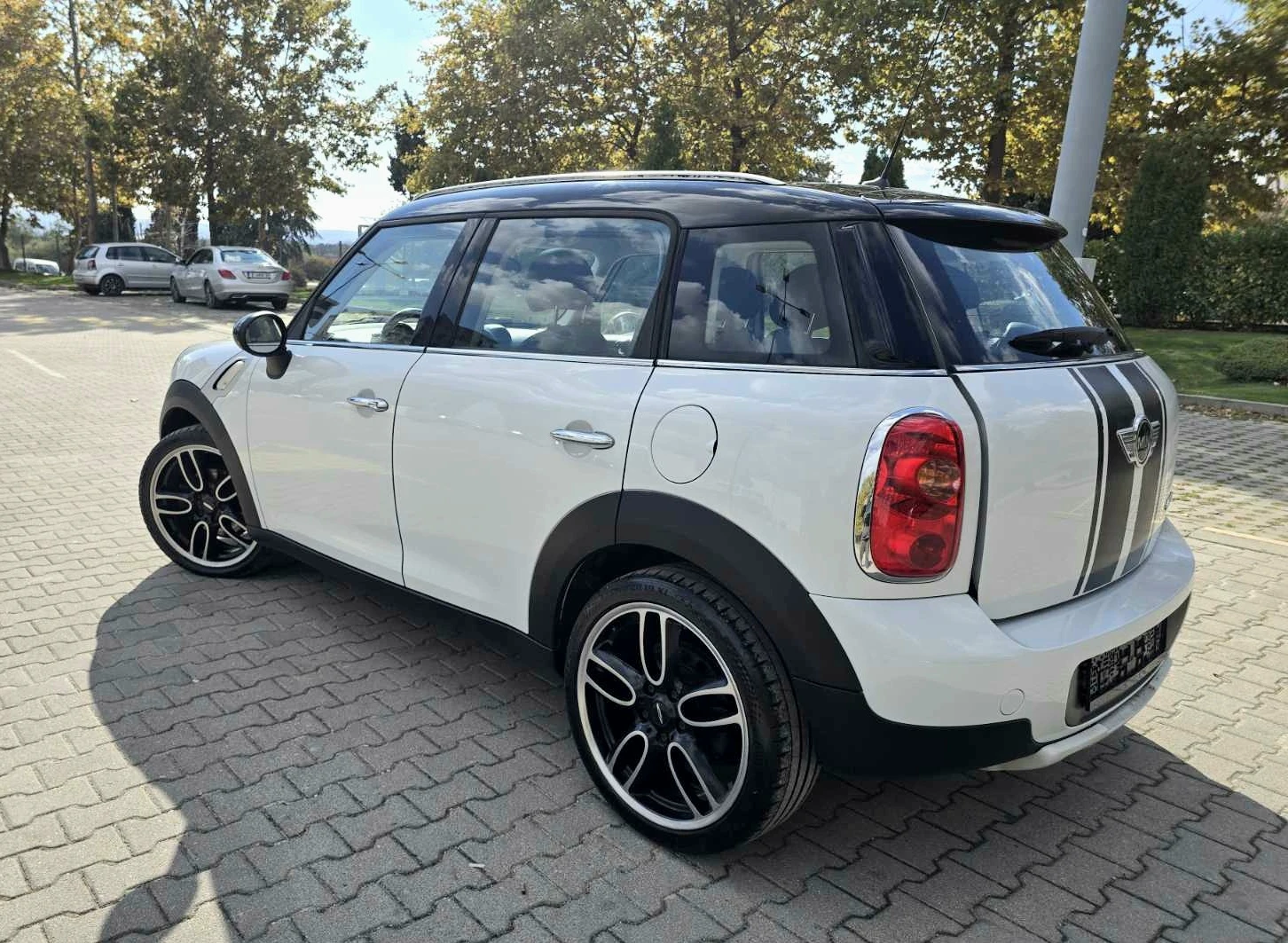 Mini Countryman 1.6D/КОЖА/ПАНОРАМА, снимка 4 - Автомобили и джипове - 54605040