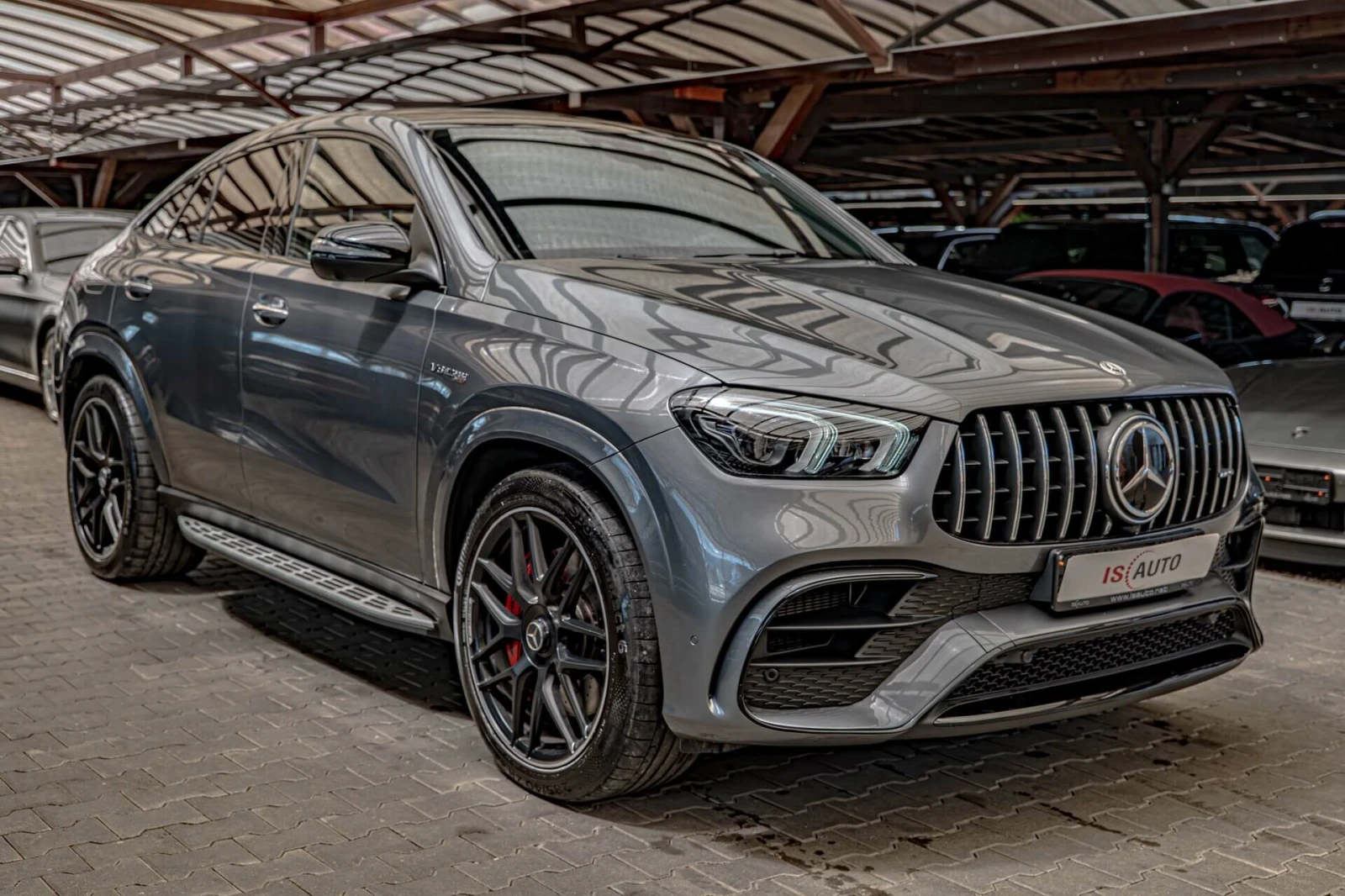 Mercedes-Benz GLE 63 S AMG Coupe/Burmester/Обдухване/Камера 360/Карбон/RSE/Hu, снимка 3 - Автомобили и джипове - 54937179