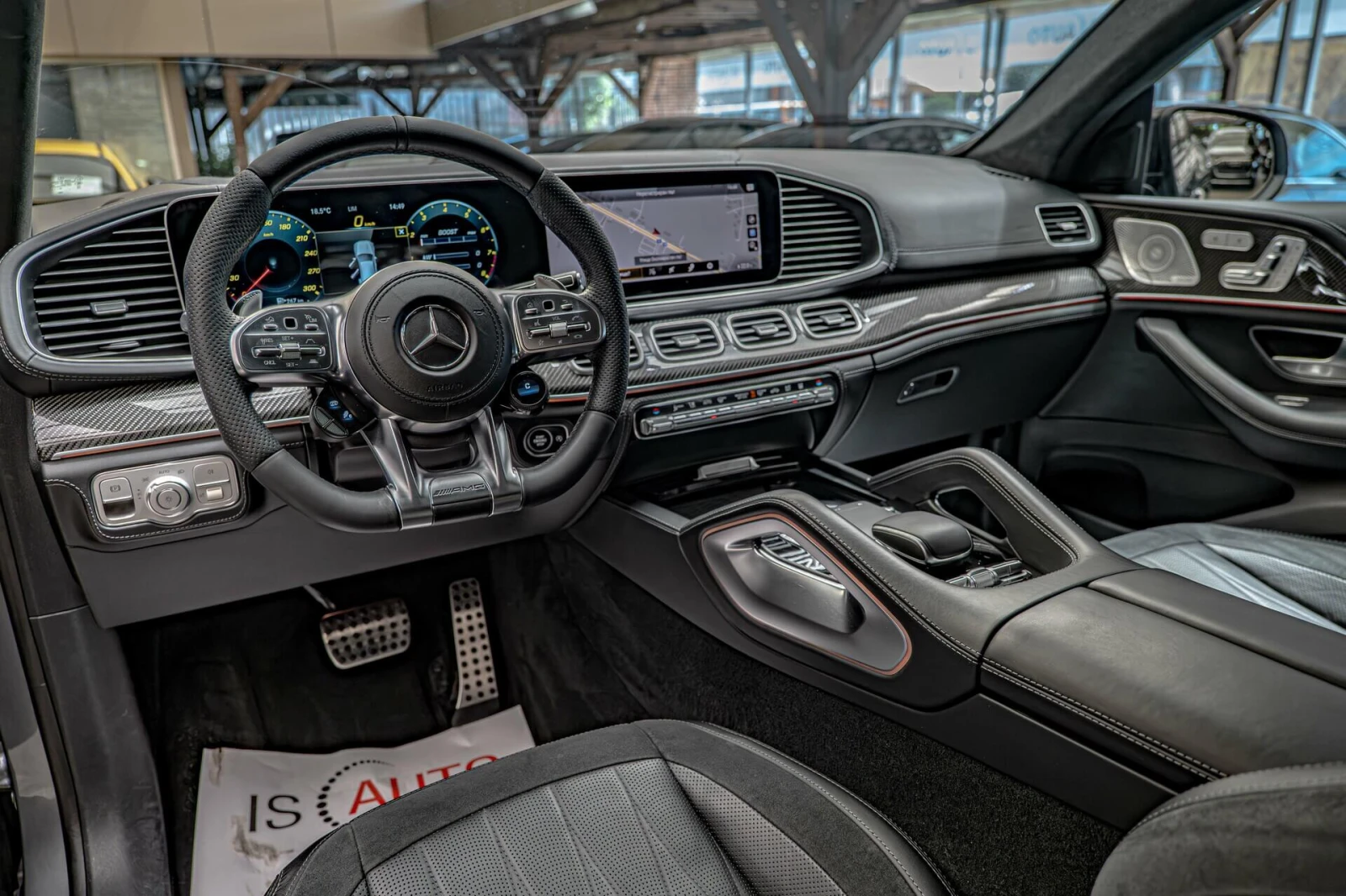Mercedes-Benz GLE 63 S AMG Coupe/Burmester/Обдухване/Камера 360/Карбон/RSE/Hu, снимка 10 - Автомобили и джипове - 54937179
