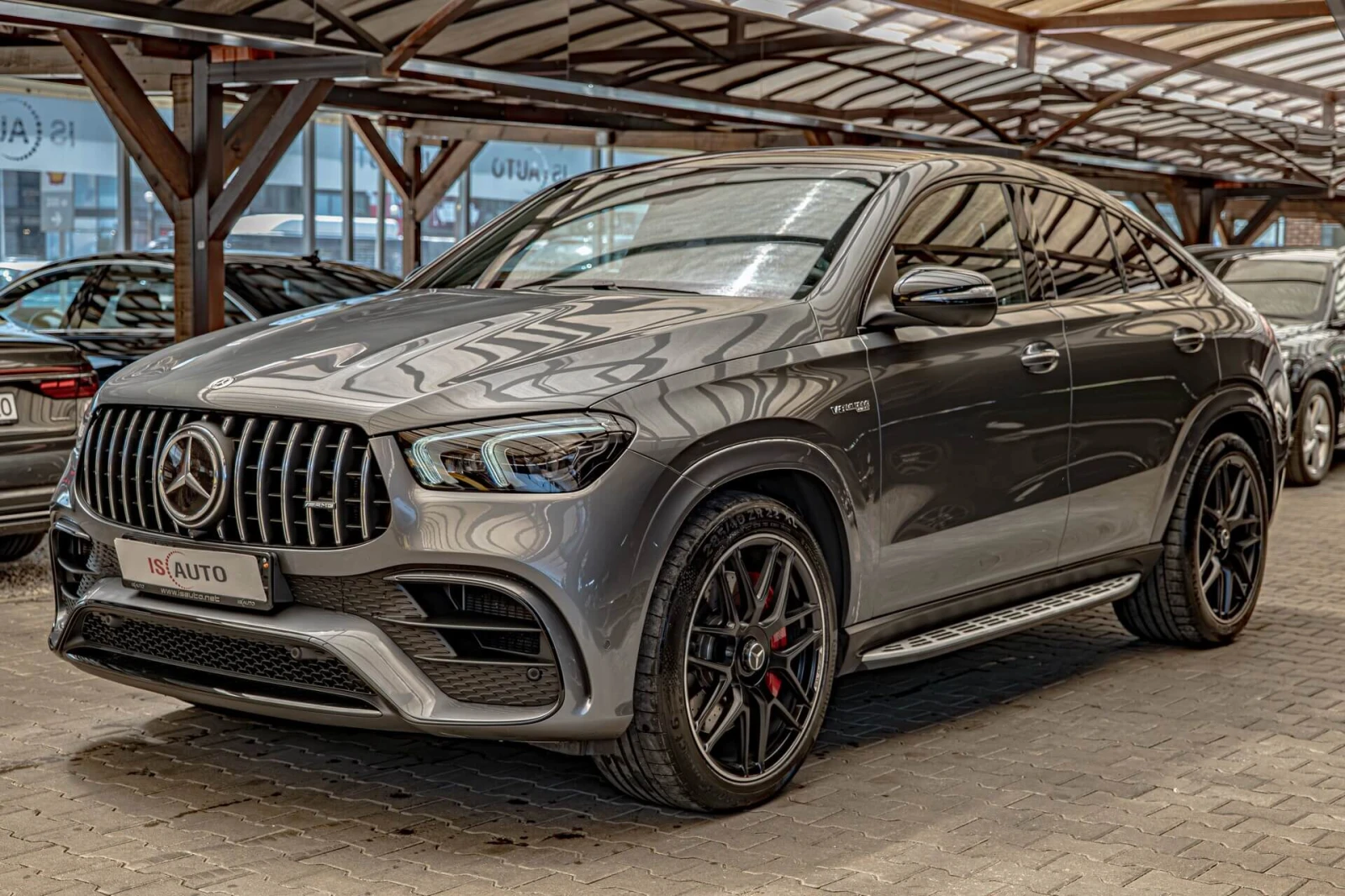 Mercedes-Benz GLE 63 S AMG Coupe/Burmester/Обдухване/Камера 360/Карбон/RSE/Hu, снимка 2 - Автомобили и джипове - 54937179