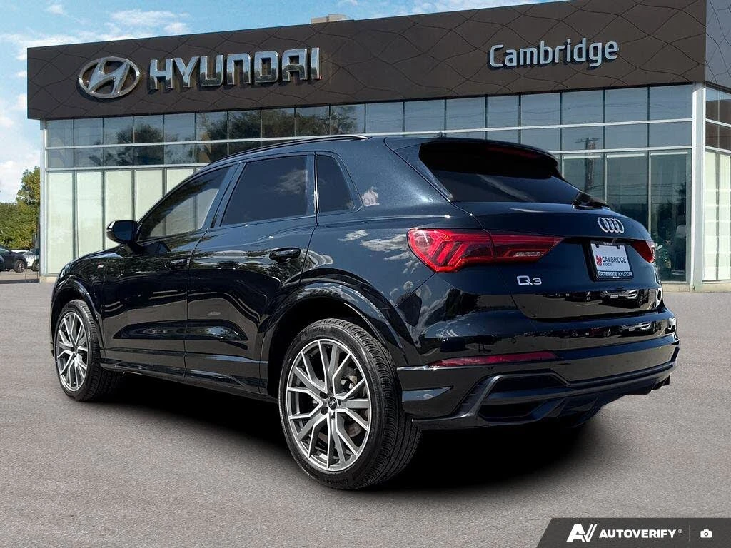 Audi Q3 2.0 45TFSI Quattro, снимка 2 - Автомобили и джипове - 55056572
