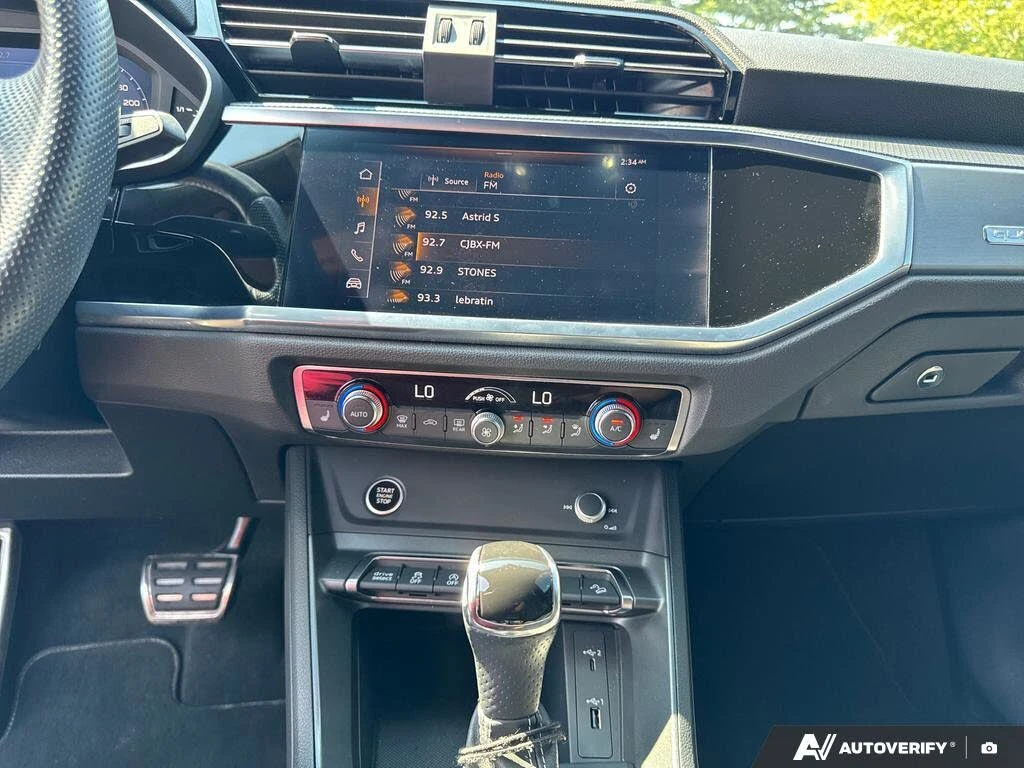 Audi Q3 2.0 45TFSI Quattro, снимка 12 - Автомобили и джипове - 55056572