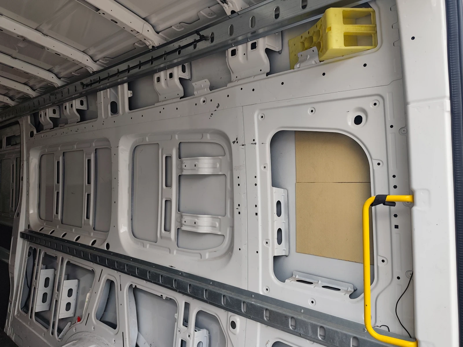 Man TGE ПЕРФЕКТЕН  ДЪЛГА БАЗА - изображение 10