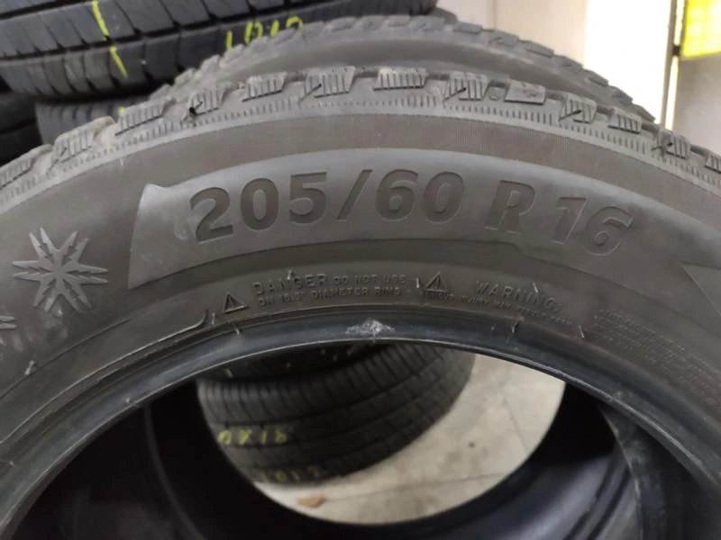 Гуми Зимни 205/60R16, снимка 6 - Гуми и джанти - 30983396