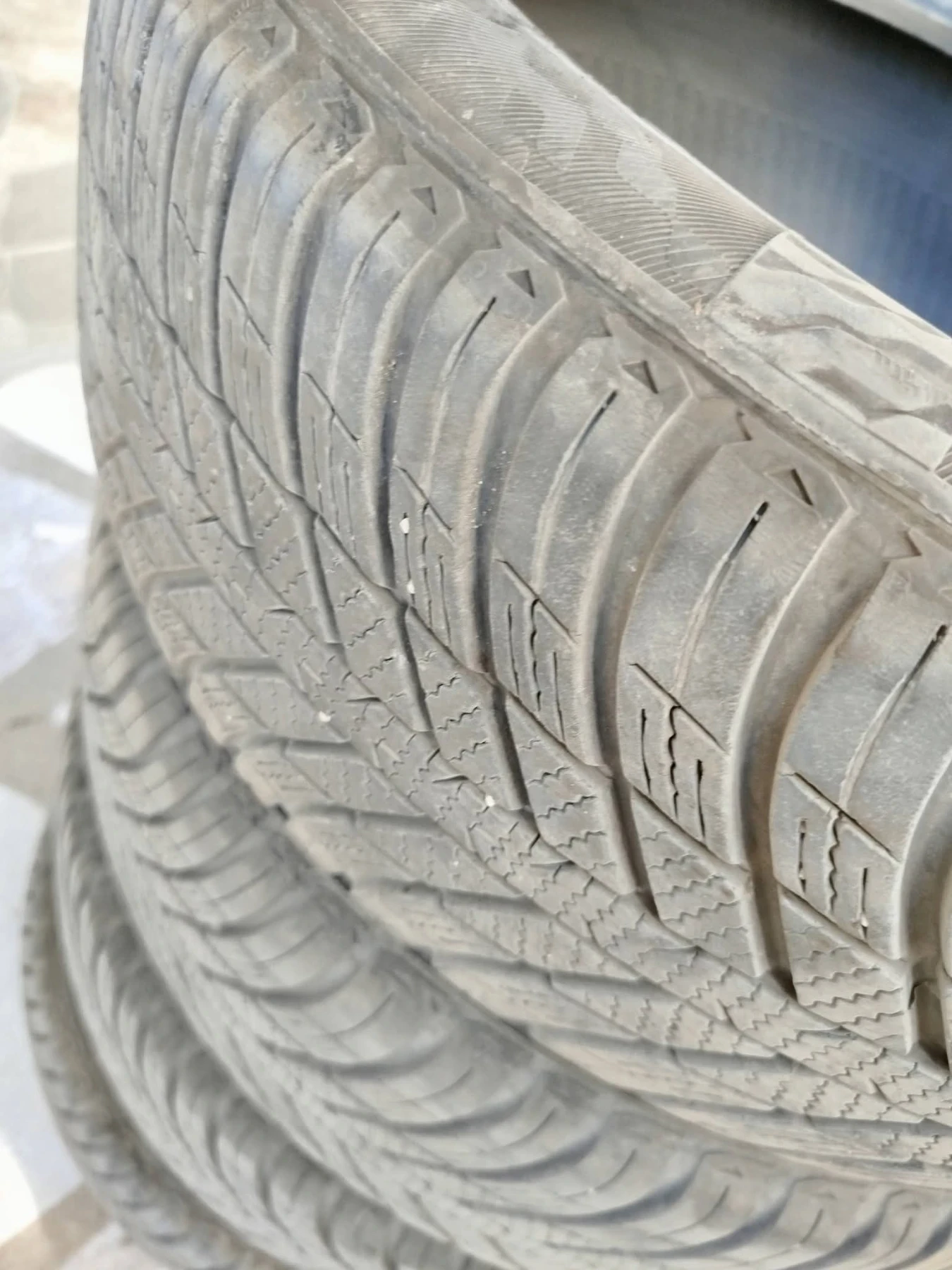 Гуми Всесезонни 205/55R16