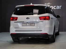 Kia Carnival 11-Seater Deluxe, снимка 4