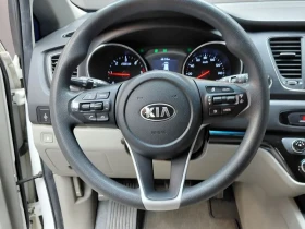 Kia Carnival 11-Seater Deluxe, снимка 14