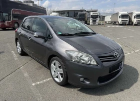 Toyota Auris, снимка 7