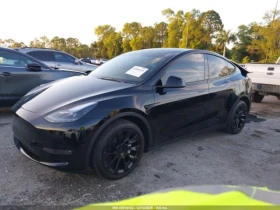 Tesla Model Y LONG RANGE DUAL MOTOR