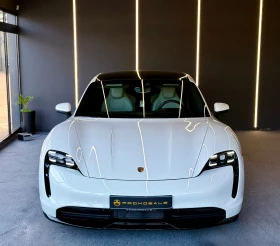 ����� �� �������� �� Porsche Taycan Bose* Matrix* Sport Sound* Pano* 360* ������