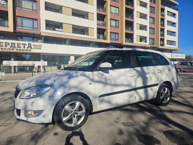 Skoda Fabia 1.6TDI 90кс., снимка 3 - Автомобили и джипове - 48354228