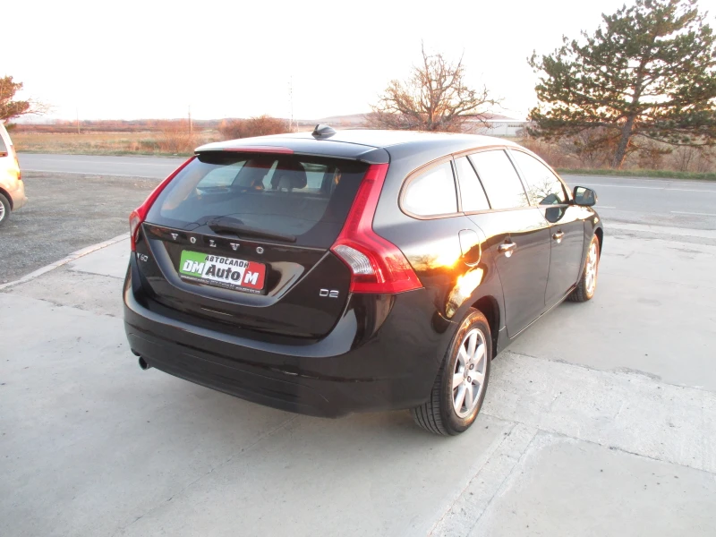 Volvo V60 1.6/KATO НОВА/ABTOMATИК/, снимка 4 - Автомобили и джипове - 48369062