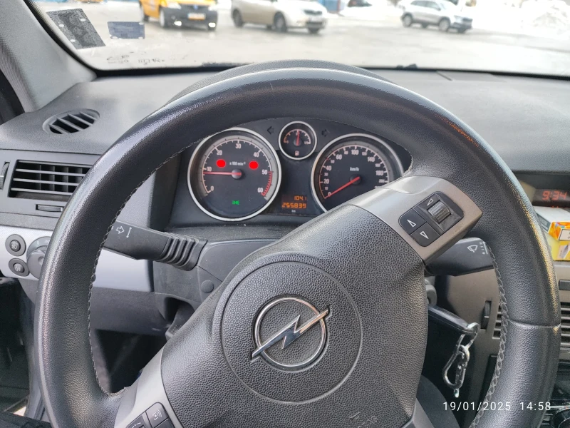 Opel Astra 1.7 cdti, снимка 6 - Автомобили и джипове - 48781060