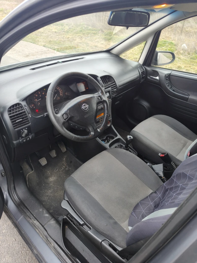 Opel Zafira, снимка 8 - Автомобили и джипове - 48968175