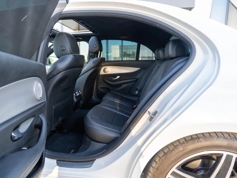 Mercedes-Benz E 220 AMG Widescreen естествена кожа, снимка 11 - Автомобили и джипове - 50867323