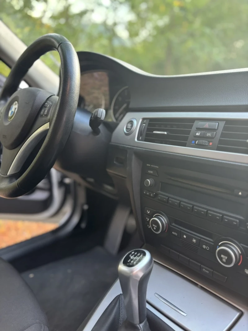 BMW 318 2L ТОП СЪСТОЯНИЕ!, снимка 12 - Автомобили и джипове - 52620387