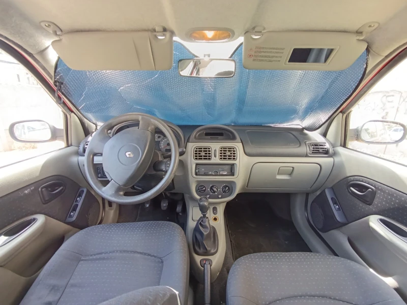 Renault Clio, снимка 5 - Автомобили и джипове - 52443394