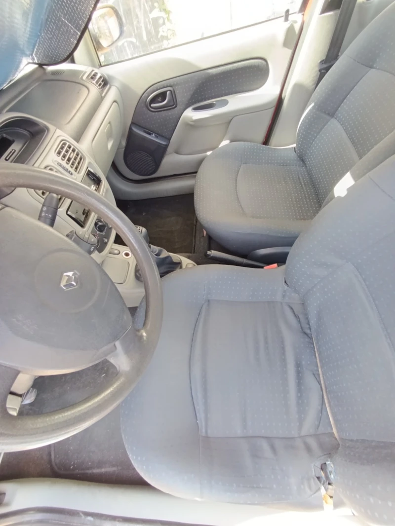 Renault Clio, снимка 4 - Автомобили и джипове - 52443394