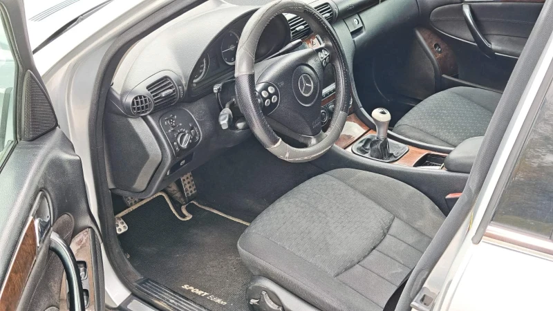 Mercedes-Benz C 220 Sport Edition Facelift, снимка 7 - Автомобили и джипове - 52551202