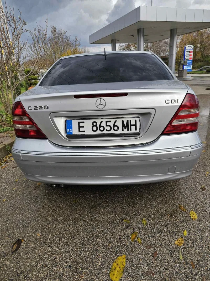 Mercedes-Benz C 220 Sport Edition Facelift, снимка 5 - Автомобили и джипове - 52551202