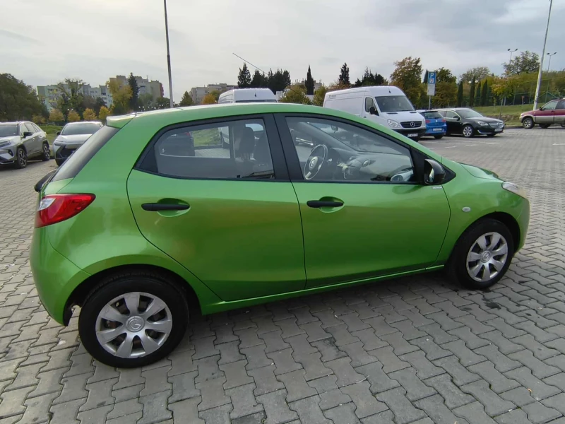 Mazda 2, снимка 3 - Автомобили и джипове - 52133195