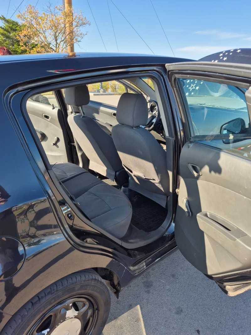 Chevrolet Spark, снимка 8 - Автомобили и джипове - 52973553