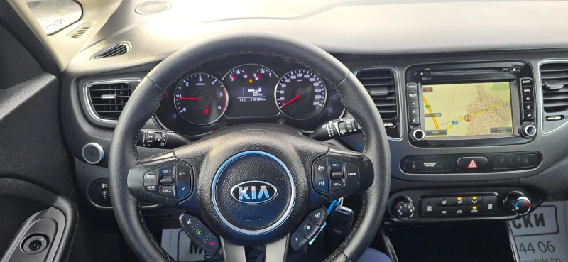 Kia Carens 1.7 CRDI NAVI, снимка 7 - Автомобили и джипове - 53264254