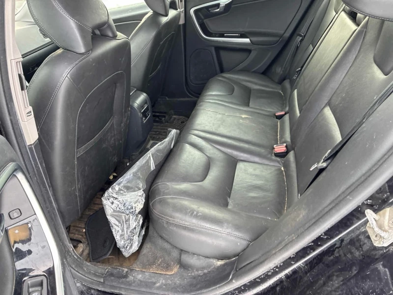 Volvo V60 * Dynamic * CARFAX * ЦЕНА ДО БГ, снимка 10 - Автомобили и джипове - 53326412