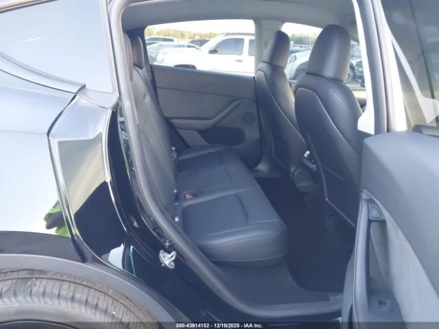 Tesla Model Y LONG RANGE DUAL MOTOR, снимка 8 - Автомобили и джипове - 53215196