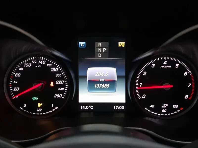 Mercedes-Benz C 200 САМО 30% АВАНС, снимка 8 - Автомобили и джипове - 55947067