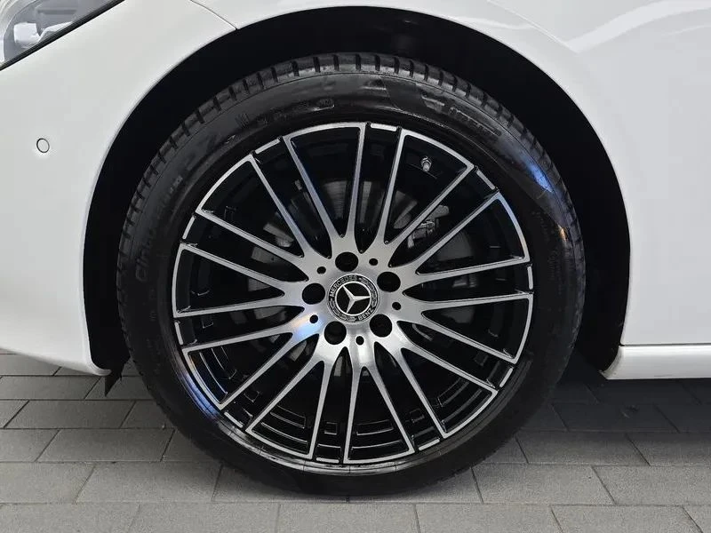 Mercedes-Benz C 200, снимка 5 - Автомобили и джипове - 56738441