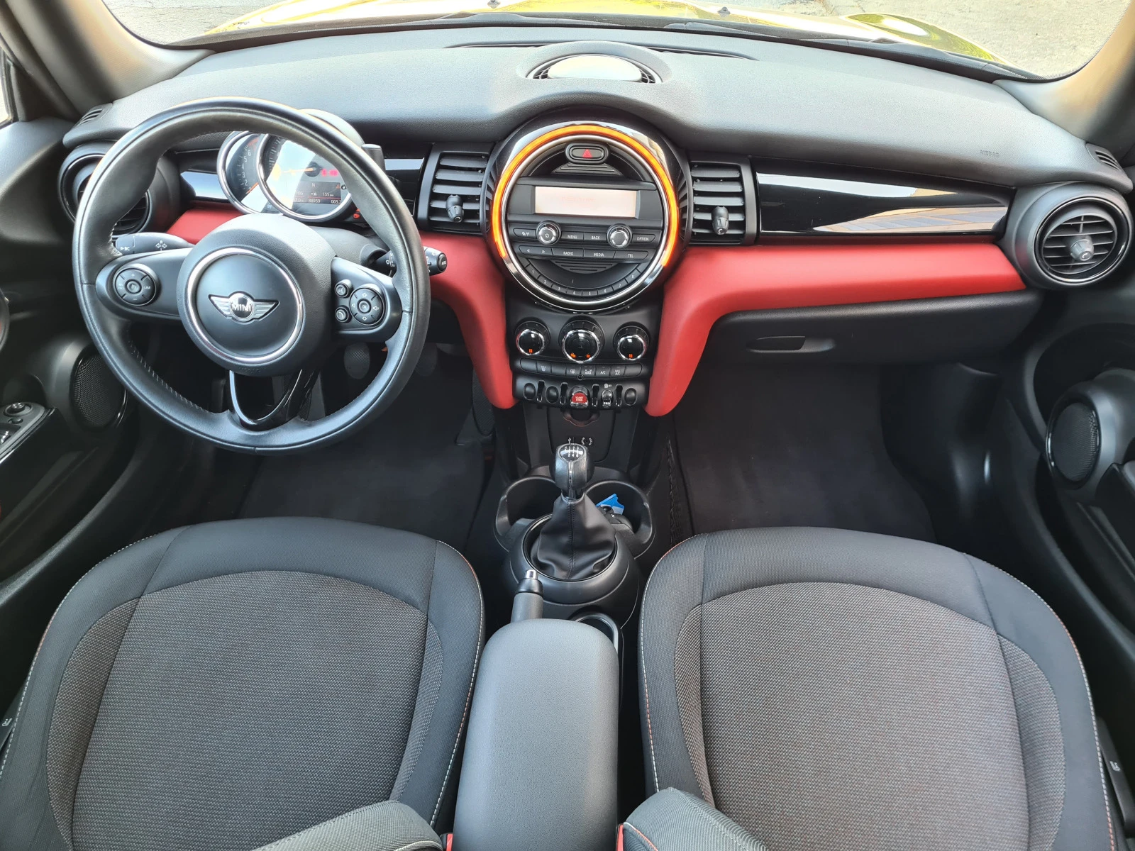 Mini Cooper One 1.2i EURO6B - изображение 9